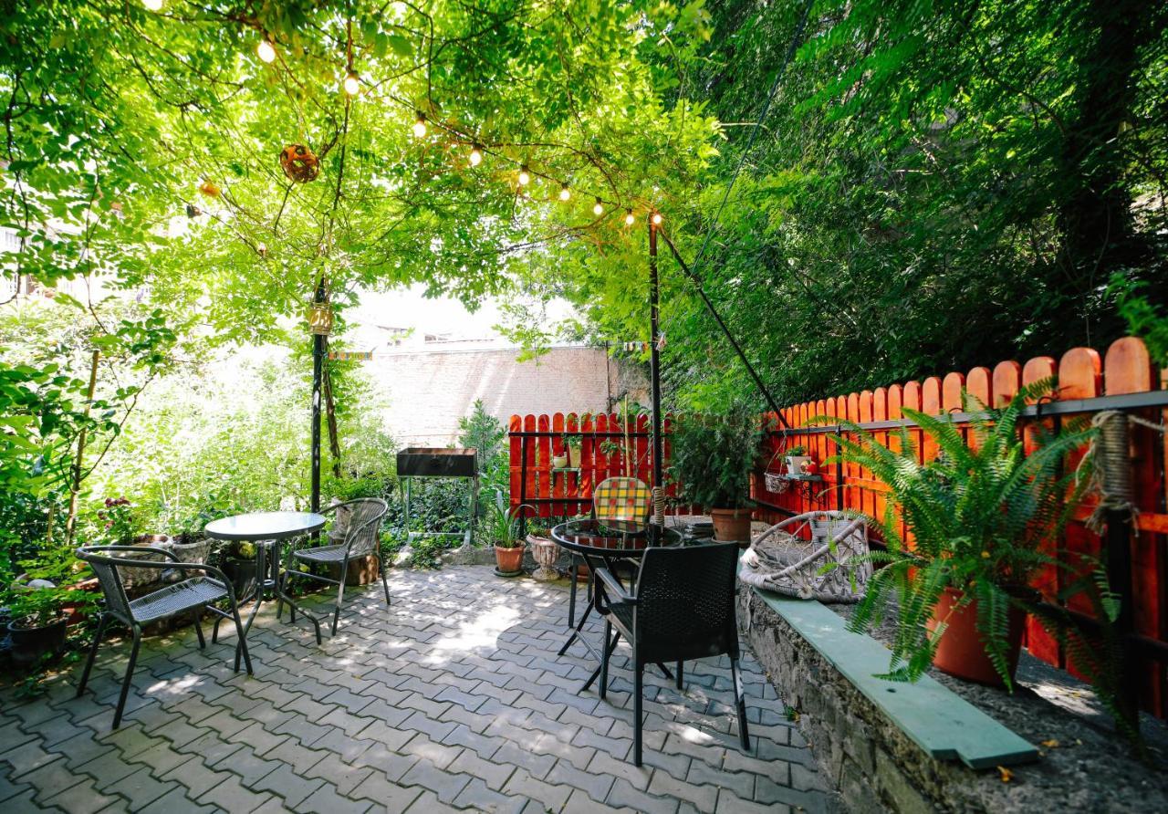Old Vera Tbilisi Buitenkant foto